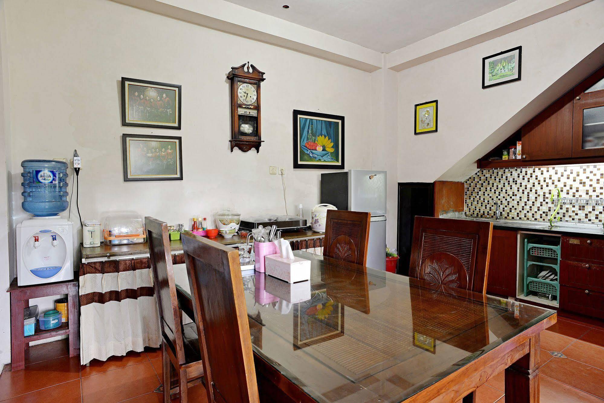 Zen Rooms Sabana Urip Sumoharjo Yogyakarta Exterior photo