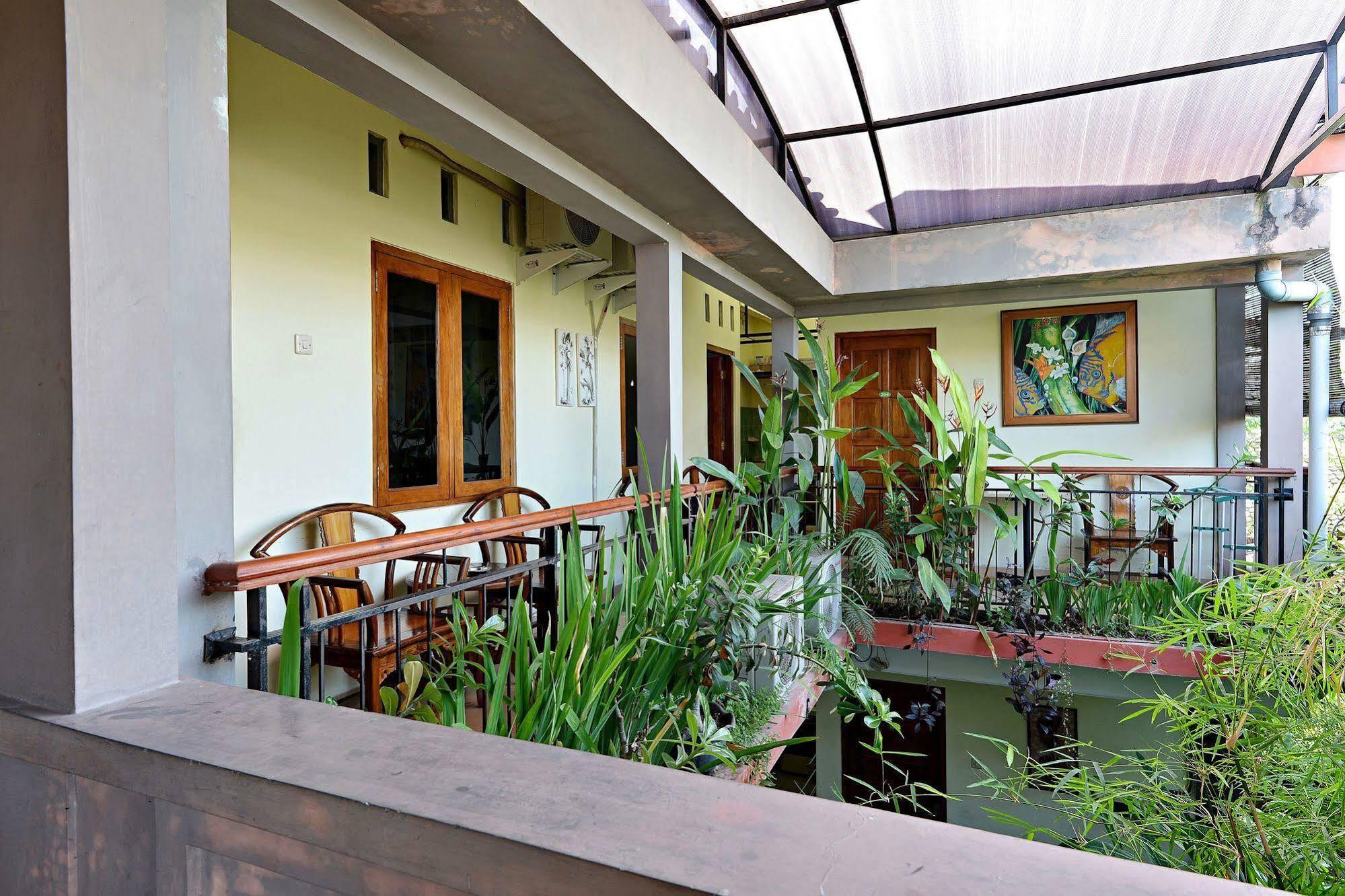 Zen Rooms Sabana Urip Sumoharjo Yogyakarta Exterior photo